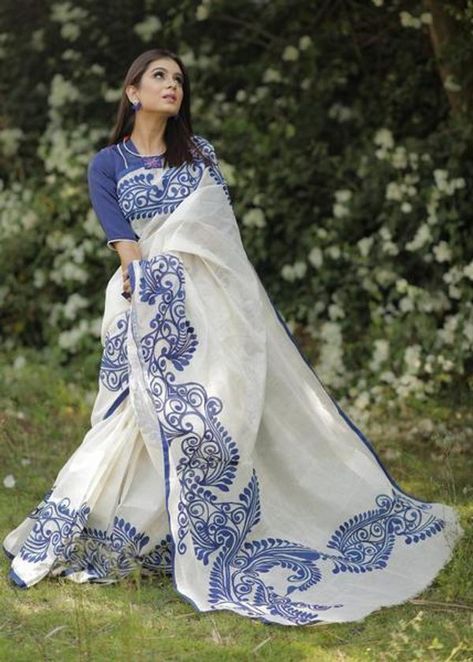 Plane Saree, Painting Sarees, Hand Painted Saree, Latest Sarees Online, Bengal Cotton Sarees, Painted Saree, Cloth Painting, Saree Painting Designs, Formal Saree