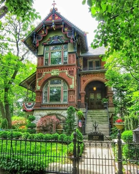 Gorgeous Old Mansion, Plant House, Old Mansions, Candied Ginger, This Old House, Abandoned Mansions, Victorian Houses, Victorian Architecture, Victorian House