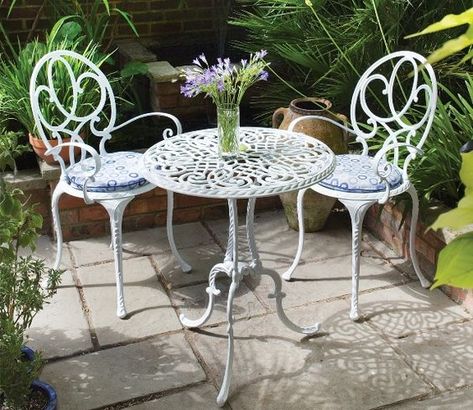 Tips On How To Build A Summer Garden - Bistro Table And Chairs Small Garden Table And Chairs, Small Garden Table, Metal Garden Table, Metal Garden Furniture, Used Outdoor Furniture, Garden Chairs Metal, Patio Table Set, Metal Outdoor Furniture, Metal Patio Furniture