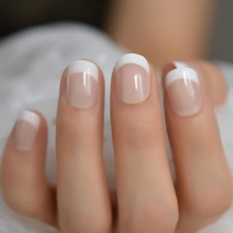 Colored French Nails, Nails Uv Gel, French Nail Tips, White French Nails, Natural Looking Nails, Gel Nail Ideas, French Manicure Nails, French Nail Designs, Gel Press