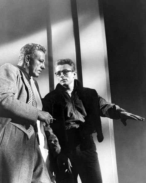 Jim Stark, Nicholas Ray, James Dean Photos, Jimmy Dean, East Of Eden, Hooray For Hollywood, James Dean, Golden Age Of Hollywood, American Idol