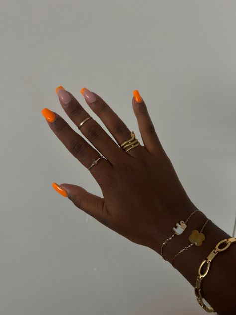 Nails art Different Color Orange Nails, Orange Nails For Halloween, Hunter Orange Nails, Orange Nails Black Women, Solid Color Nails With Design, Orange And Black Nails Acrylic, Soft Orange Nails, Neon Orange Nails With Design, Orange Prom Nails