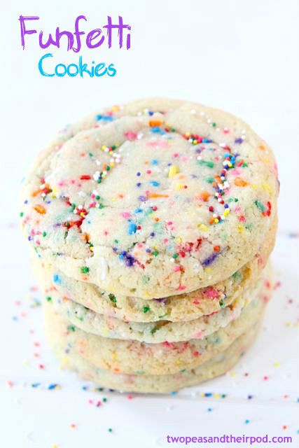 Funfetti Cookies Cookies Funfetti, Funfetti Cookie Recipe, Funfetti Cookies, Party Cookies, Soft Sugar, Soft Sugar Cookies, Unicorn Foods, Köstliche Desserts, Baking Ideas