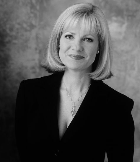 Bonnie Hunt, Bonnie Hunter, Types Of Photography, Famous People, Farmer, Black And White, Celebrities, Photography, Hair