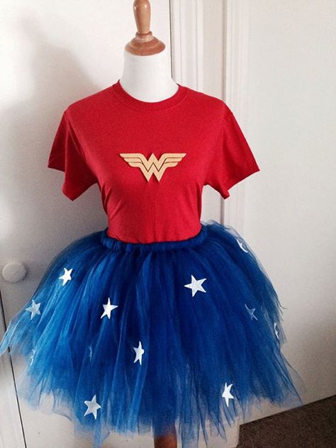 disfraz hello kitty casero - Tu Moda Online Wonder Woman Diy, Fall Tutu, Birthday Outfit Ideas For Women, Diy Costumes Women, Bff Halloween Costumes, Birthday Outfit Ideas, Birthday Outfit For Women, Halloween Costume Idea, Wonder Woman Costume