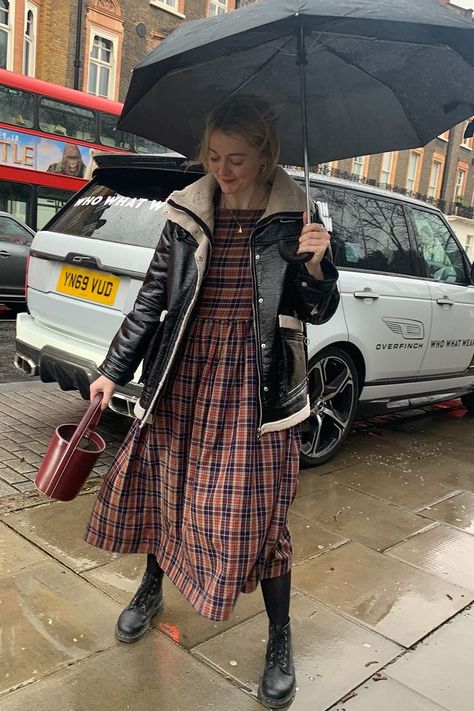 London Street Style Autumn 2024, London Style Fall, London Grunge, London Street Fashion, London Ootd, Week Outfits, Modern Heritage, London Fashion Week Street Style, Fashion Week Outfit