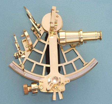 old school Treasure Planet, Crafty Diy, Gold Watch, Astronomy, Compass, Wedding Table, Antique Brass, Solid Brass, Nautical