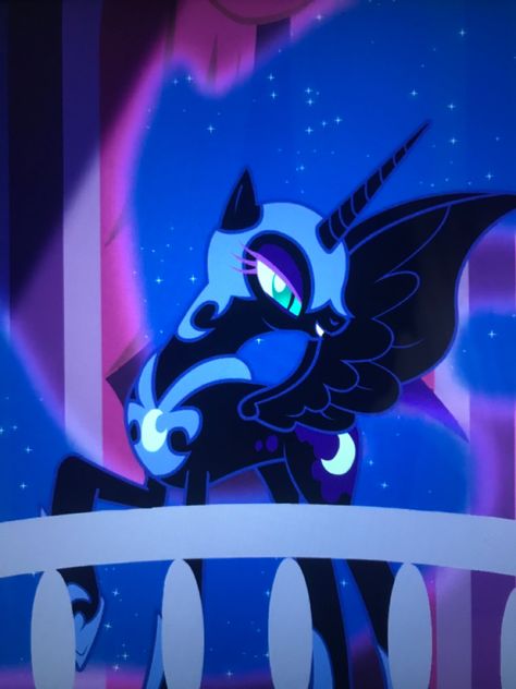 LOOK AT HERRRRR ZAMN Nightmare Moon Pfp, My Little Pony Celestia, Mlp Cosplay, Mlp Pfp, Celestia And Luna, Moon Icon, My Little Pony Princess, Nightmare Moon, My Little Pony Wallpaper