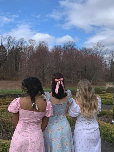 3 girls standing next to each other wearing pastel colored dresses Claire Core, Watching Bridgerton, Cottage Core Cottage, Bestie Aesthetic, Tea Party Attire, Cottage Core Outfit, Cottage Core Dresses, Aesthetic Princess, Aesthetic Cottage Core