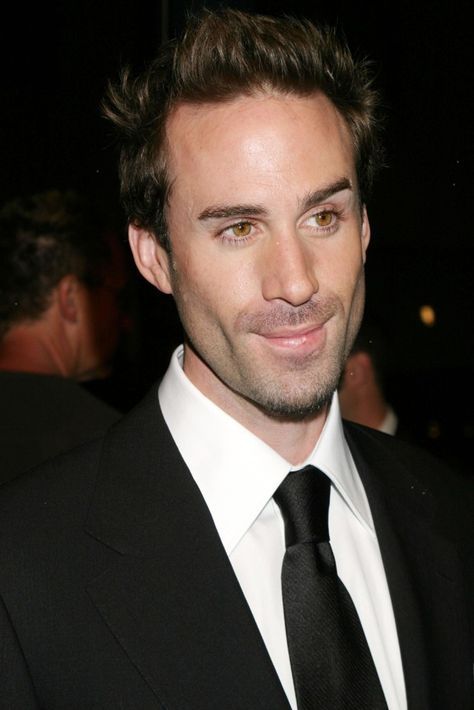 Perfectly Splendid, Hollywood Actors Handsome, Joseph Fiennes, Face Male, A Few Good Men, Gorgeous Smile, The Handmaid's Tale, Hot British Men, Imaginary Boyfriend