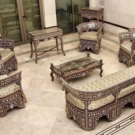 Arab Furniture, Arabic Style Living Room, Arabian Furniture, Arabic House Design, Pakistani Furniture, Palace Furniture, Arabic Seating, Syrian Culture, Sea Palace