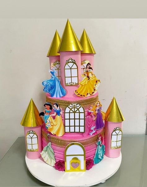 Cakes Princess, Disney Castle Cake, Princess Theme Cake, Doll Cake Designs, Disney Princess Cake Topper, Castle Birthday Cakes, Castle Cake Topper, Rapunzel Cake, Princess Castle Cake