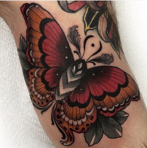 Traditional Moth Tattoo, Traditional Butterfly Tattoo, Terrible Tattoos, Tattoos 2024, Boho Tattoos, Insect Tattoo, Forarm Tattoos, Henna Body Art, Heart Tattoos