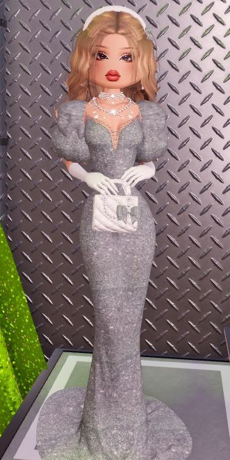 Elegant Outfit Dress, Roblox Sign Up, Roblox Theme, Royal High Outfits Ideas Cheap, Ali Wong, Award Show Dresses, Latina Outfits, Peacock Dress, Award Show