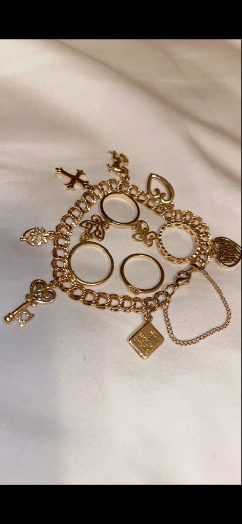 Gold James Avery Rings, James Avery Charm Bracelet Gold, Gold Bracelets With Vintage Charm, Gold James Avery, James Avery Charm Bracelet Ideas, James Avery Rings Aesthetic, Gold James Avery Charm Bracelet, James Avery Gold Charm Bracelet, Vintage Gold Dangle Charm Bracelet