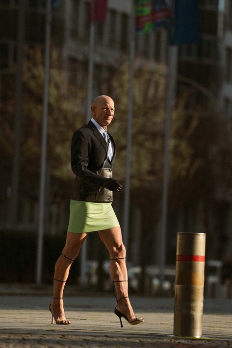 Mark Bryan, Men Heels Outfit, Man In Heels, Man In Skirt Aesthetic, Men In Dresses Skirts, Men’s Skirt Fashion, Guys In Skirts Fashion, Mark Bryan Skirt, Robotics Engineering