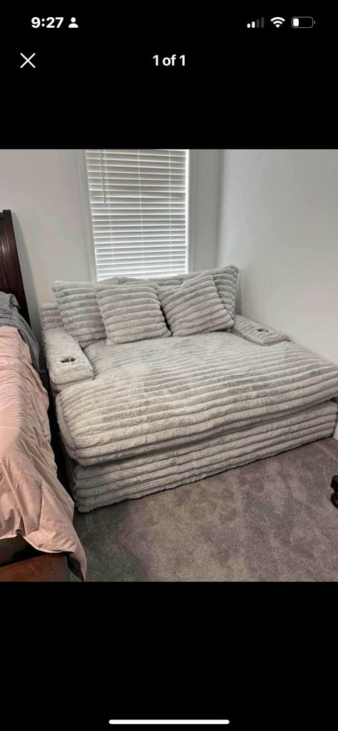 Couch Bed Ideas Bedroom, Girl Apartment Decor, Floor Couch, Bedroom Stuff, Luxury Room, Bedroom Couch, Bedroom Layout, Cute Diy Room Decor, Future Apartment Decor