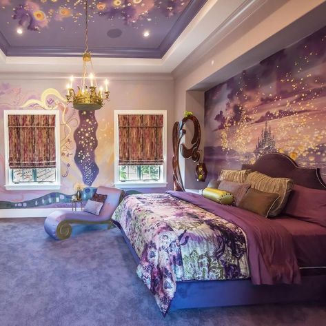 Tangled Bedroom, Tangled Room, Rapunzel Room, Disney House Ideas, Casa Disney, Disney Bedrooms, Disney Room Decor, Disney Furniture, Florida Orlando