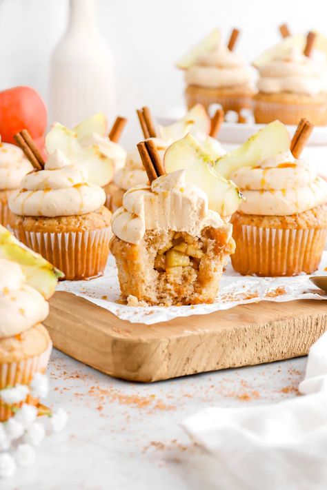 Enjoy a fun twist on the classic Fall dessert with these Apple Pie Cupcakes! A tender and moist cupcake, filled with an easy apple pie filling, and generously frosted with a spiced cider frosting. Every bite is a wonderful combination of textures, while creating a treat that's reminiscent of the classic pie! So. GOOD. Easy Apple Pie Filling, Apple Spice Cupcakes, Sugar Cookie Cheesecake, Classic Fall Desserts, Apple Pie Cupcakes, Spiced Buttercream, Apple Cider Donuts Baked, Vegan Egg Substitute, Bakers Table