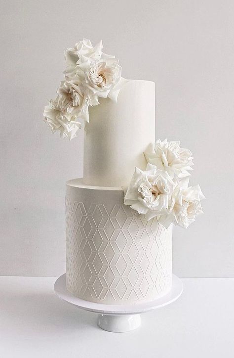 Art Deco Wedding Cake, Video Cake, Chocolate Tray, My Ocd, Dummy Cake, Fondant Cake Designs, Traditional Wedding Cakes, Cupcake Cake Designs, Luxury Wedding Cake