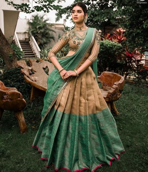 10 Designer bridal half-sarees that are sure to captivate every bride's heart! Half Saree Draping, Langa Voni Designs, Latest Half Saree Designs, Coorg Wedding, Pattu Half Saree Designs, Pattu Half Saree, Reception Saree, Lehenga Saree Design, Bridal Sarees South Indian