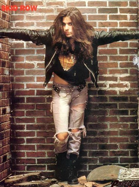 Rachel Bolan bassist Skid Row Band, Rachel Bolan, 80s Hair Bands, Skid Row, Glam Metal, Metal Fashion, Mötley Crüe, New Rock, Thrash Metal