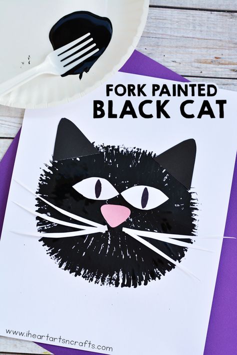 Fork Painted Black Cat Craft For Kids - I Heart Arts n Crafts Black Cat Craft, Arts N Crafts, Cat Paper, Halloween Crafts Preschool, Black Cat Painting, Black Craft, Cat Paintings, Halloween Crafts For Toddlers, October Crafts