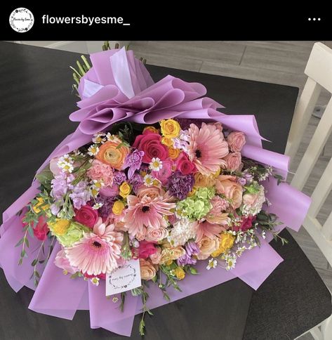 High School Graduation Flowers Bouquet, Bright Color Bouquet, Ramos Aesthetic, Thanksgiving Bouquet, Colorful Flowers Bouquet, Mixed Flower Bouquet, Birthday Flowers Bouquet, Luxury Flower Bouquets, Pink Flowers Wallpaper