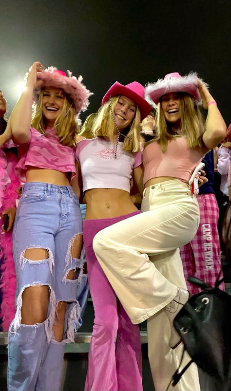 Pinkout Ideas Outfits Football Game, Pink Consert Outfits, Pink Out Ideas For Football Games, Harry Styles Concert Outfit Pink, Pink Hslot Outfits, Love On Tour Outfits Ideas Pink, Pink Outfits Football Game, Pinkout Ideas Football Pink Out, Cute Concert Fits