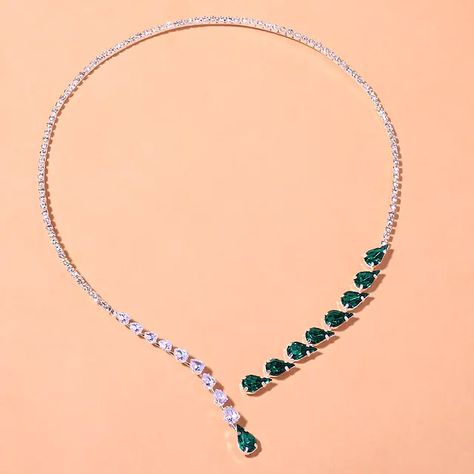 Necklace Women's Pear Cut Crystal Clear Green Zircon Pear Dainty Vintage Silver Gold 45 cm Necklace Jewelry 1pc for Wedding Carnival Valentine's Day Festival Geometric 2022 - US $16.24 Gold Collar Necklace, Bridal Choker, Cheap Necklaces, Rhinestone Bridal, Crystal Choker, Geometric Necklace, Stunning Necklace, Rhinestone Necklace, Water Drop