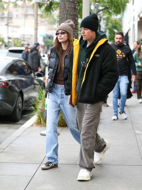 Hailey Bieber Found the Sneakers For Puddle Jeans | Who What Wear UK Puddle Jeans Street Style, Puddle Jeans Outfit, Red Samba, Adidas Samba Outfit Women, Puddle Jeans, Black Sambas, Samba Sneakers, Popular Shoe, Fluffy Boots