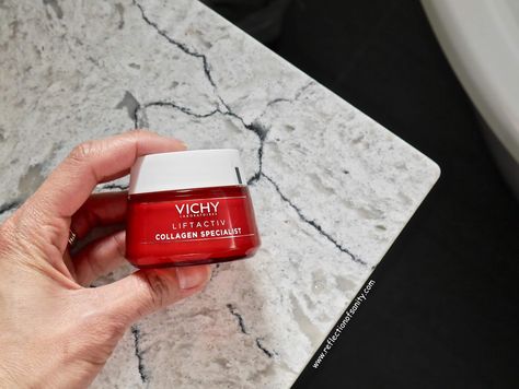 Vichy Moisturizer, Ageing Skincare, Vichy Liftactiv, Aging Beauty, Beauty Routine Tips, Face Products, Signature Scent, Gel Cream, Anti Aging Skin Care