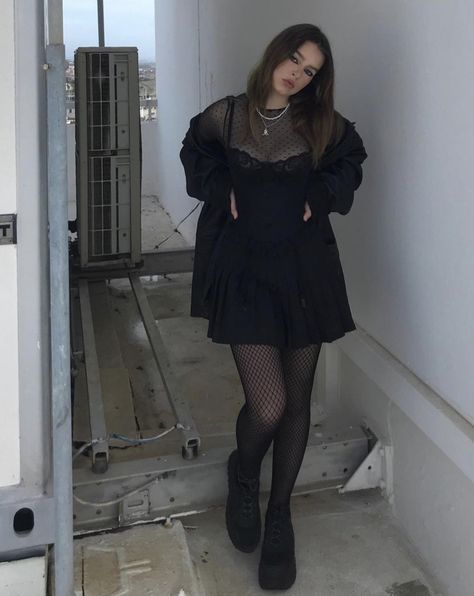 Alt Semi Formal, Grunge Semi Formal Outfit, Edgy Semi Formal Outfit, Formal Alt Outfits, Goth Semi Formal, Alt Formal Outfits, Alt Formal, Semi Formal Outfit, Aesthetic Grunge Outfit