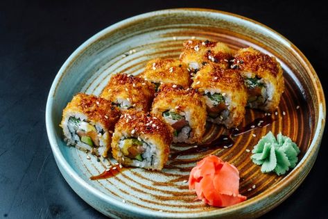 Front view fried sushi with red fish wit... | Free Photo #Freepik #freephoto #food #box #fish #japan Sushi With Fish Eggs, Fried Sushi Rolls, Sushi Fried, Sofia Aesthetic, Kimbap Recipe, Thing Aesthetic, Fried Sushi, Box Fish, Eat Beef