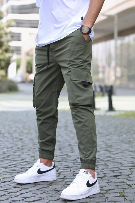 Mens Fall Outfit, Minimal Outfit Ideas, Mens Outfit Ideas, Outfit Ideas Simple, Jogger Outfit, Stylish Men Wear, Outfit Ideas 2023, Simple Outfit Ideas, Mens Smart Casual Outfits