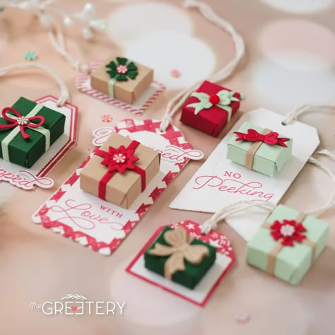 Christmas Tags Handmade, Christmas Treats Holders, The Greetery, Christmas Gift Tags Handmade, Xmas Tags, Creative Gift Wraps, Handmade Christmas Crafts, Christmas Hamper, Christmas Crafts For Gifts