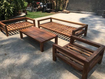 My First Outdoor Lounge Kursi Outdoor, Wooden Sofa Designs, Backyard Furniture, Wooden Sofa Set, Outdoor Furniture Plans, Diy Sofa, Pallet Furniture Outdoor, Wooden Sofa, Wood Sofa