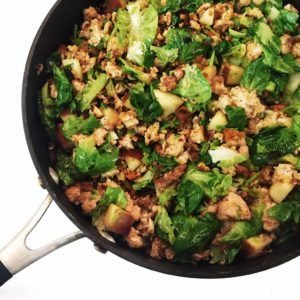 One of my favorite ways to cook is throwing everything in the refrigerator into a pan! And this ground turkey brussels sprout stir-fry is the ultimate clean out the fridge meal! Whole 30 Ground Turkey, Turkey Brussel Sprouts, Ground Turkey Recipes Easy, Ground Turkey Recipes Healthy, Healthy Ground Turkey, Healthy Turkey, Brussels Sprout, Sprout Recipes, Whole30 Recipes