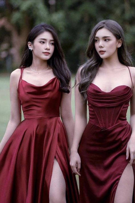 Crimson Red Bridesmaid Dresses, Dark Red Dress Long, Gothic Bridesmaids, Bridesmaid Dresses Red Long, Dresses Long Elegant, Vampire Wedding, Bridesmaid Satin, Dress For Weddings, Dark Red Dresses