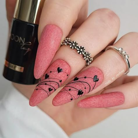 Nail Tip Designs, Valentine Nail Art, Nail Designs Valentines, Pink Acrylic Nails, Heart Nails, Nails Inspo, Easy Nail Art, Valentine's Day Nails, Valentines Nails