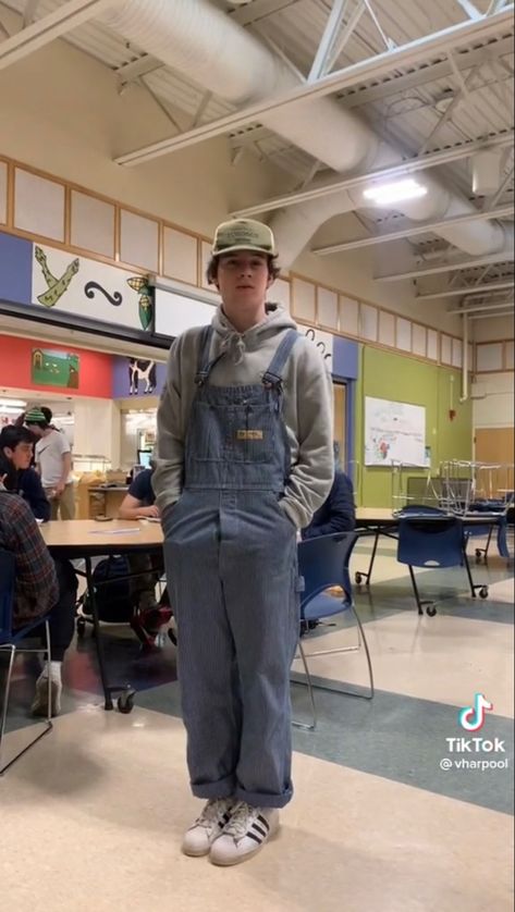 Men’s Overalls Outfit, Mens Overalls Outfits, Overalls Outfit Men, Overalls Men Fashion, Men In Overalls, Green Overalls, Overalls Men, Boho Men, Overalls Outfit