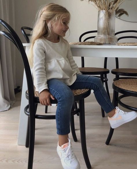 Rich Kid Outfit, Old Money Kids Outfits, Blonde Kids, Blonde Babies, Elegant Baby, Lando Norris