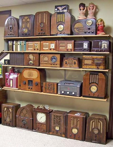 Old Radio, Antique Radios, Retro Radios, Old Time Radio, Retro Radio, Antique Radio, Casa Vintage, Jukeboxes, Old Radios