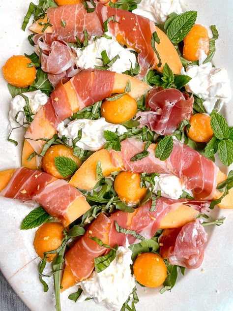 Melon And Proscuitto, Salad Prosciutto, Melon And Prosciutto, Burrata Recipes, Prosciutto Appetizer, Prosciutto Melon, Prosciutto Salad, Burrata Recipe, Melon Salad