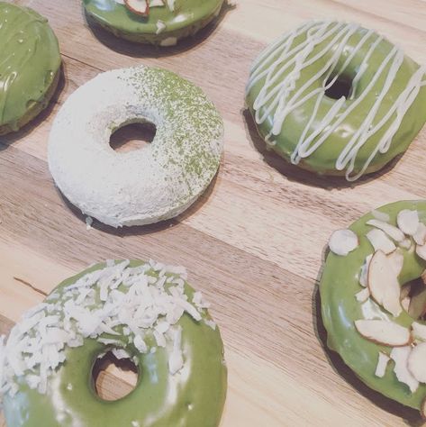 Green Tea Donut, Donuts Photography, Matcha Baking, What Is Matcha, Simple Baking, Matcha Dessert, Peaceful Morning, Green Tea Recipes, Baking Christmas