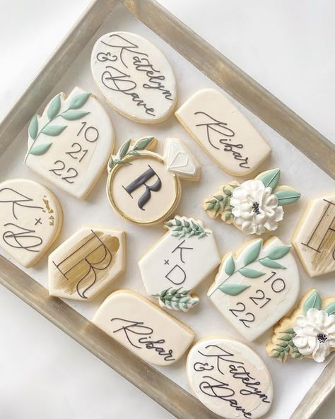 Wedding Shower Cookies Decorated Simple, Wedding Rehearsal Cookies, Wedding Cookies Ideas Easy, Simple Engagement Cookies, Simple Wedding Cookies Royal Icing, Bridal Shower Sugar Cookie Ideas, Wedding Shower Decorated Cookies, Simple Wedding Cookies Decorated, Simple Bridal Shower Cookies