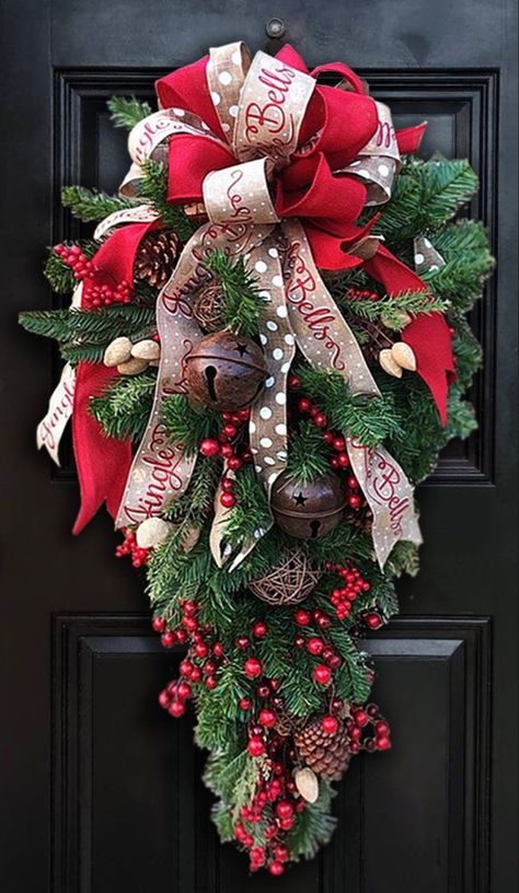 Christmas Bell Swag Diy, Santa Christmas Wreaths, Teardrop Christmas Wreaths, Door Swags Christmas, Christmas Teardrop Swags, Swags And Wreaths, Christmas Wreath With Bells, Holiday Wreath Craft, Christmas Yarn Wreaths