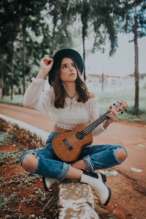 Guitarist Photography, Music Fashion Photography, Ukulele Photography, Music Photoshoot, Debut Photoshoot, Self Portrait Poses, Senior Photoshoot, Model Poses Photography, School Pictures