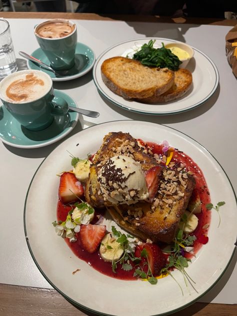 #cafe #melbourne #aesthetic #food #yummy #french #cute #coffee Melbourne Aesthetic, Cafe Melbourne, Dream Food, Cute Coffee, Food Yummy, Aesthetic Food, French Toast, Melbourne, Toast