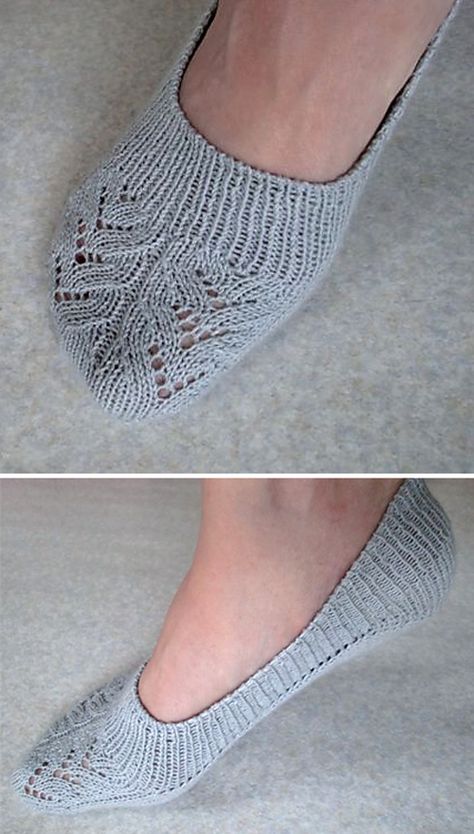 Insole Slippers/ Lace - Free Knitting Pattern Knitted Booties, Crochet Boots, Cowl Knitting Pattern, Lace Socks, Baby Blanket Knitting Pattern, Knitted Slippers, No Show Socks, Sock Patterns, Blanket Knitting Patterns